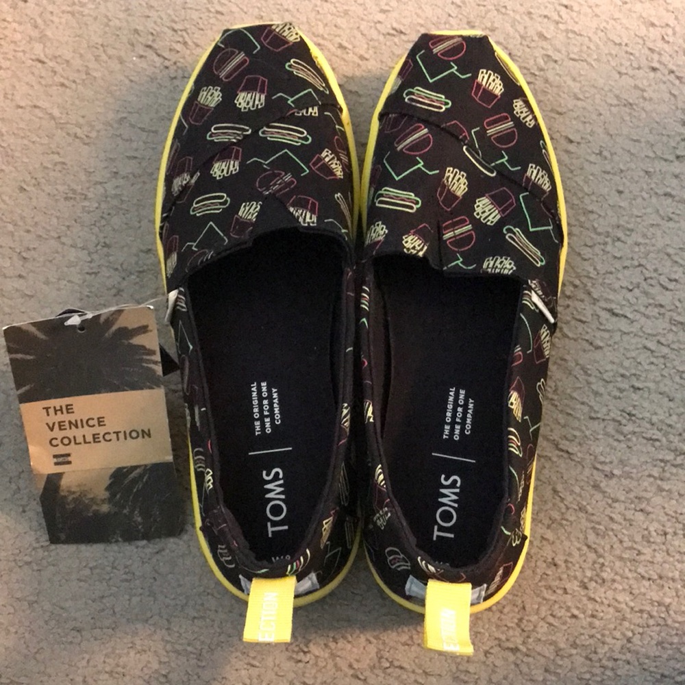 NWT Toms Slip on Shoes